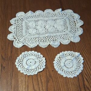 Vintage White crocheted doilies -